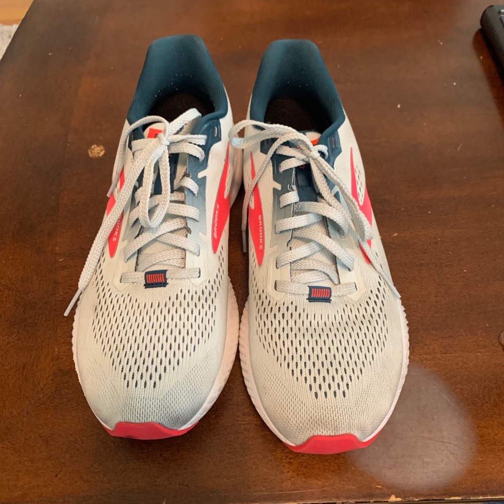 Brooks Launch 8 Women’s 8.5